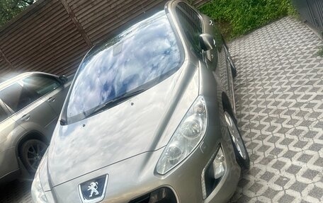 Peugeot 308 II, 2011 год, 555 000 рублей, 2 фотография