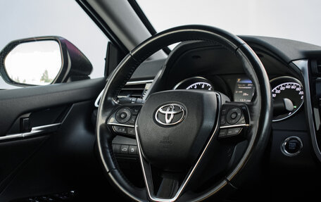 Toyota Camry, 2018 год, 2 900 000 рублей, 15 фотография
