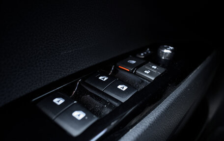 Toyota Camry, 2018 год, 2 900 000 рублей, 26 фотография