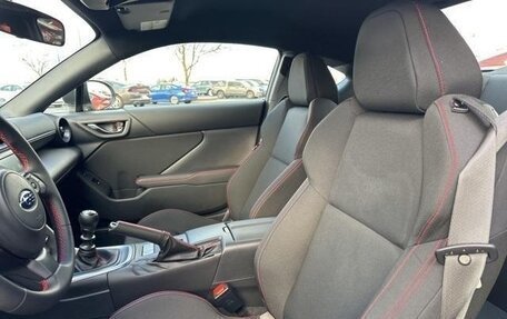 Subaru BRZ, 2023 год, 3 810 000 рублей, 10 фотография