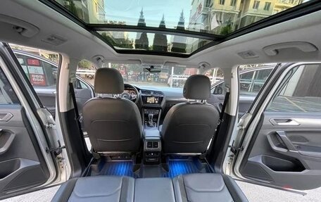 Volkswagen Tiguan II, 2022 год, 2 300 000 рублей, 15 фотография