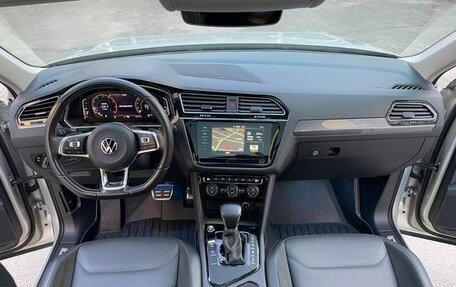 Volkswagen Tiguan II, 2022 год, 2 300 000 рублей, 9 фотография