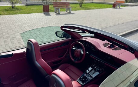 Porsche 911, 2022 год, 20 000 000 рублей, 16 фотография