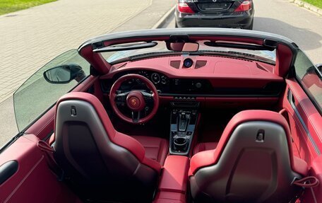 Porsche 911, 2022 год, 20 000 000 рублей, 15 фотография