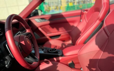 Porsche 911, 2022 год, 20 000 000 рублей, 24 фотография