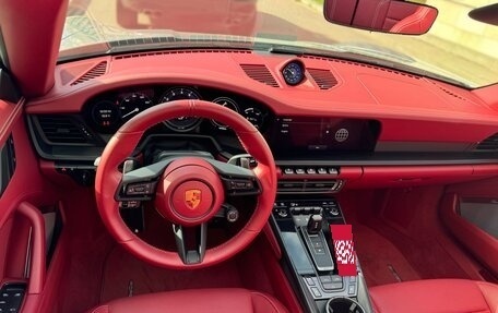 Porsche 911, 2022 год, 20 000 000 рублей, 20 фотография