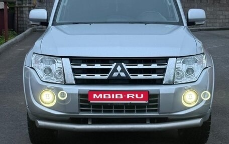 Mitsubishi Pajero IV, 2012 год, 2 300 000 рублей, 2 фотография