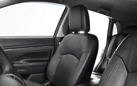 Mitsubishi ASX I рестайлинг, 2015 год, 995 000 рублей, 10 фотография