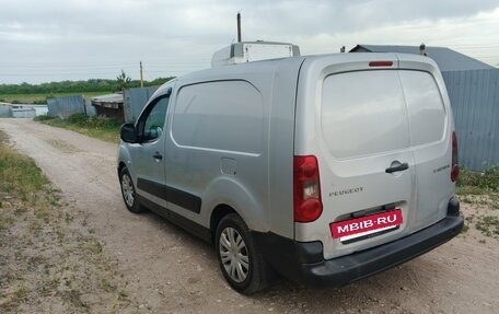 Peugeot Partner II рестайлинг 2, 2011 год, 900 000 рублей, 13 фотография
