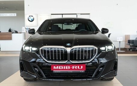 BMW 5 серия, 2024 год, 9 400 000 рублей, 2 фотография