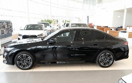 BMW 5 серия, 2024 год, 9 400 000 рублей, 8 фотография
