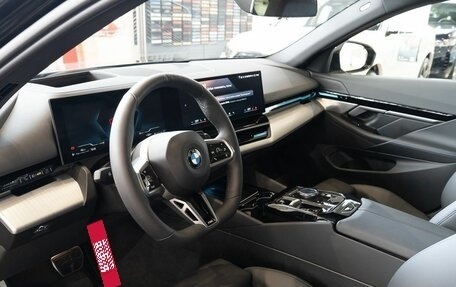 BMW 5 серия, 2024 год, 9 400 000 рублей, 16 фотография