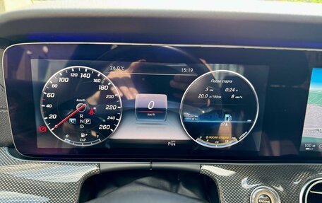 Mercedes-Benz E-Класс, 2016 год, 2 750 000 рублей, 30 фотография