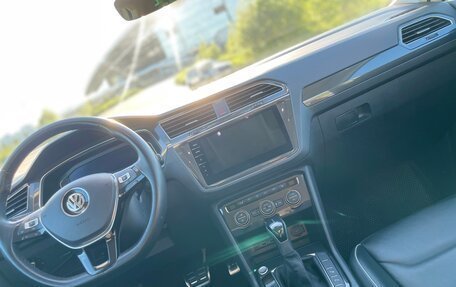Volkswagen Tiguan II, 2019 год, 3 200 000 рублей, 10 фотография