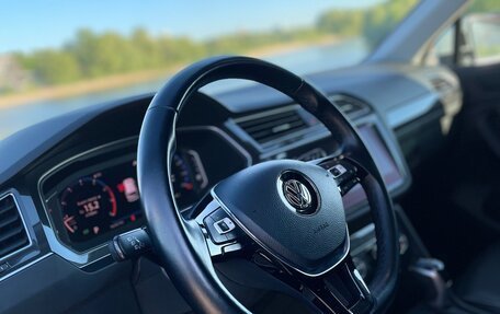 Volkswagen Tiguan II, 2019 год, 3 200 000 рублей, 13 фотография
