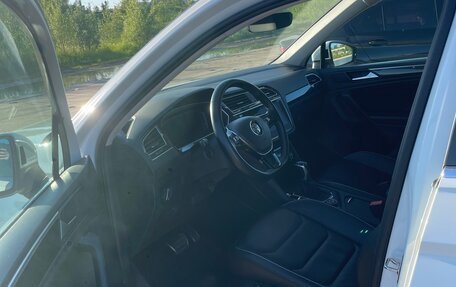 Volkswagen Tiguan II, 2019 год, 3 200 000 рублей, 8 фотография
