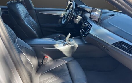 BMW 5 серия, 2022 год, 6 050 000 рублей, 10 фотография