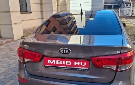 KIA Rio III рестайлинг, 2016 год, 1 000 000 рублей, 3 фотография