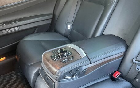 BMW 7 серия, 2013 год, 2 300 000 рублей, 19 фотография