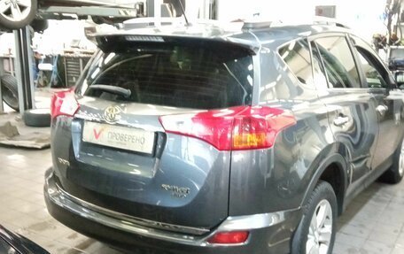 Toyota RAV4, 2013 год, 1 930 000 рублей, 3 фотография