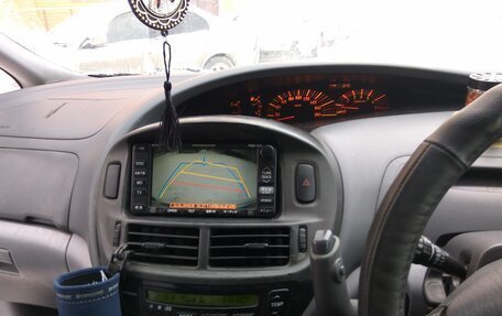 Toyota Estima III рестайлинг -2, 2002 год, 1 150 000 рублей, 8 фотография