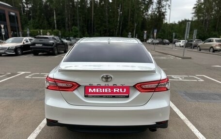 Toyota Camry, 2018 год, 2 490 000 рублей, 6 фотография