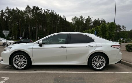 Toyota Camry, 2018 год, 2 490 000 рублей, 8 фотография