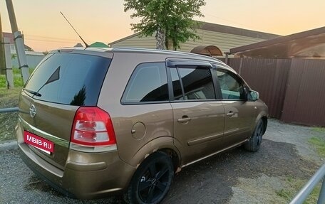 Opel Zafira B, 2012 год, 850 000 рублей, 4 фотография