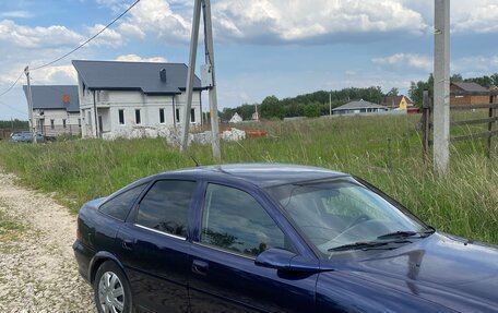 Opel Vectra B рестайлинг, 1996 год, 200 000 рублей, 3 фотография