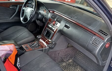 Mercedes-Benz E-Класс, 1999 год, 550 000 рублей, 8 фотография