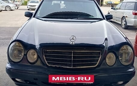 Mercedes-Benz E-Класс, 1999 год, 550 000 рублей, 10 фотография