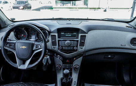 Chevrolet Cruze II, 2011 год, 562 000 рублей, 9 фотография