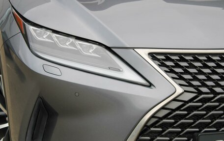 Lexus RX IV рестайлинг, 2021 год, 4 999 000 рублей, 8 фотография