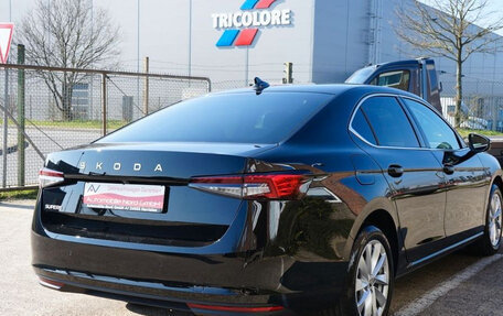 Skoda Superb, 2025 год, 5 600 000 рублей, 3 фотография