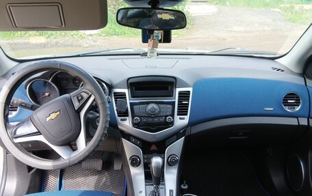 Chevrolet Cruze II, 2011 год, 720 000 рублей, 9 фотография