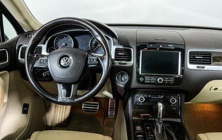 Volkswagen Touareg III, 2012 год, 2 077 000 рублей, 12 фотография