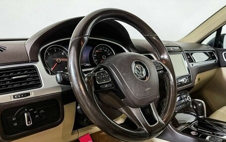 Volkswagen Touareg III, 2012 год, 2 077 000 рублей, 13 фотография