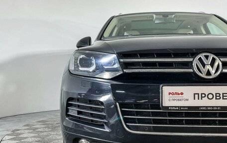 Volkswagen Touareg III, 2012 год, 2 077 000 рублей, 21 фотография