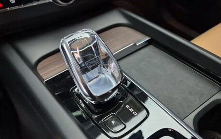 Volvo XC60 II, 2022 год, 4 100 000 рублей, 7 фотография