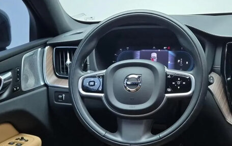 Volvo XC60 II, 2022 год, 4 100 000 рублей, 10 фотография