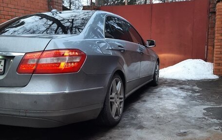 Mercedes-Benz E-Класс, 2009 год, 1 350 000 рублей, 3 фотография