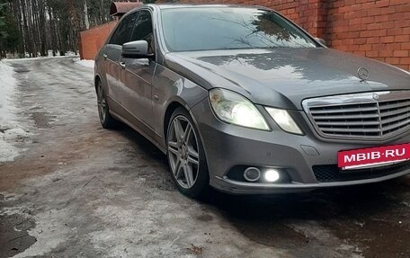 Mercedes-Benz E-Класс, 2009 год, 1 350 000 рублей, 2 фотография