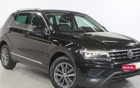 Volkswagen Tiguan II, 2017 год, 2 390 000 рублей, 3 фотография