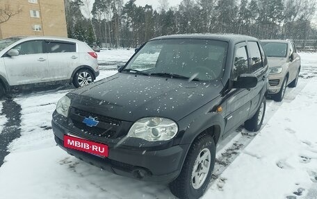 Chevrolet Niva I рестайлинг, 2011 год, 470 000 рублей, 3 фотография