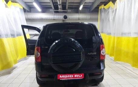 Chevrolet Niva I рестайлинг, 2011 год, 470 000 рублей, 2 фотография