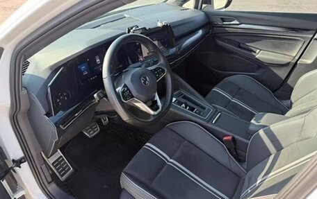 Volkswagen Golf VIII, 2021 год, 2 100 000 рублей, 7 фотография