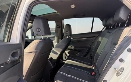 Volkswagen Golf VIII, 2021 год, 2 100 000 рублей, 9 фотография