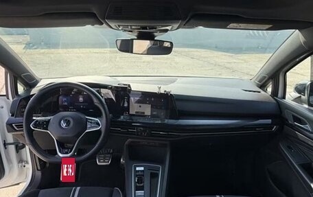 Volkswagen Golf VIII, 2021 год, 2 100 000 рублей, 8 фотография