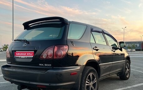 Lexus RX IV рестайлинг, 1999 год, 870 000 рублей, 1 фотография