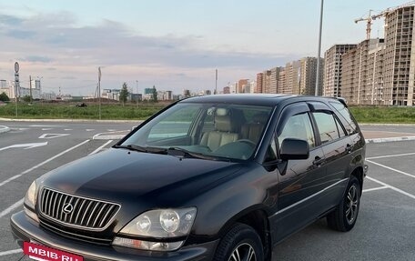 Lexus RX IV рестайлинг, 1999 год, 870 000 рублей, 4 фотография